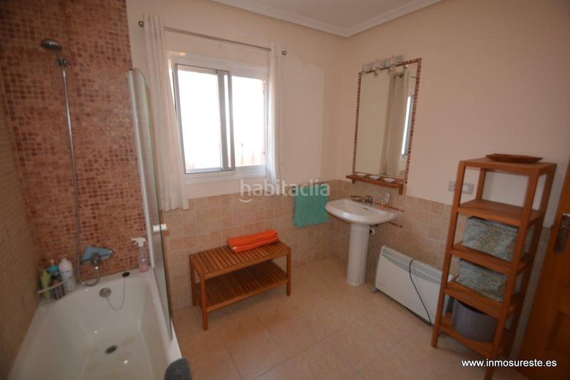 Foto e64443ba-8c9c-4b84-b508-8a1c3322436b. Casa adossada amb aparcament a Montepinar - La Aparecida - Raiguero Orihuela