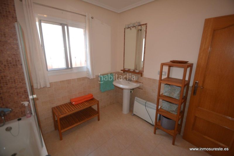 Foto ea1b6558-daf7-4d64-9f73-8a476a8f5c45. Casa adossada amb aparcament a Montepinar - La Aparecida - Raiguero Orihuela