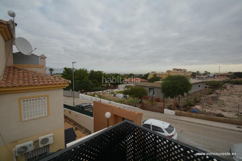 Foto 4807621e-b333-4fe4-8481-2c1477c9f4f4. Casa amb piscina a Cox