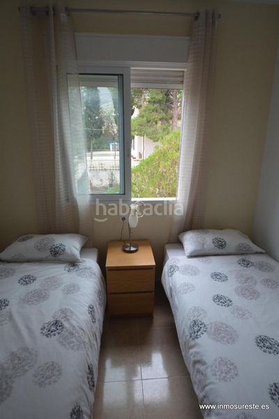 Foto b9fd8763-2559-47bb-b565-561f165bf356. Casa amb piscina a Cox