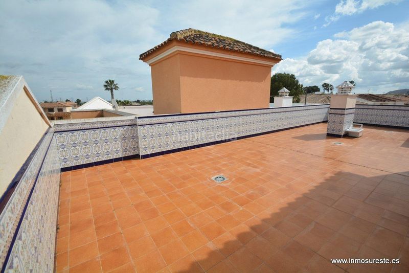 Foto 03d55155-df94-4bfa-b98c-1efb8667edc8. Casa adossada amb aparcament a Benferri