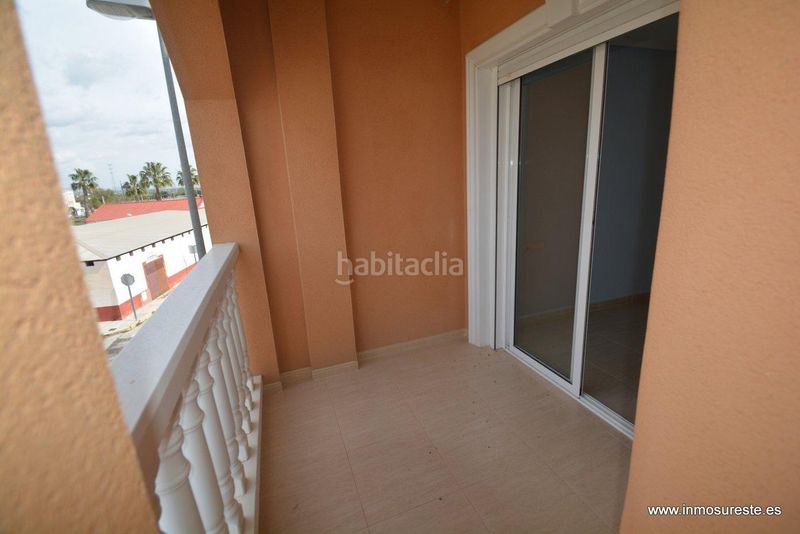 Foto 474412e6-e6d4-4a94-8306-a04978a5a6d4. Casa adossada amb aparcament a Benferri