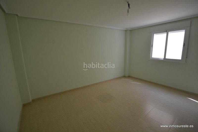 Foto 7272d652-ee5e-47a8-a71c-d85010fd5e08. Casa adossada amb aparcament a Benferri