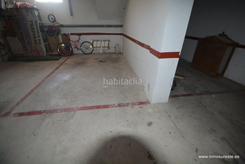 Foto a0286a10-368e-4d21-a093-a94c69405960. Casa adossada amb aparcament a Benferri