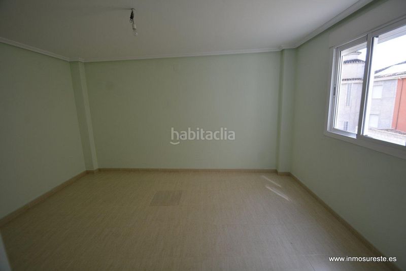 Foto cb6e3af1-7331-45cc-9f32-18cf2948107e. Casa adossada amb aparcament a Benferri