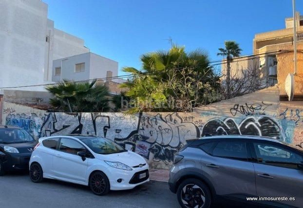 Foto 1aa05d4e-5859-4633-9375-666e3eee086c. Terreny residencial a Centro - Muelle Pesquero Torrevieja