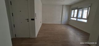 Piso en Orihuela Ciudad. Bajada de precio! piso totalmente reformado a estrenar en el cen