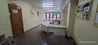 Lloguer Oficina a Orihuela Ciudad. Alquiler de entresuelo en el centro de orihuela, zona de obispo