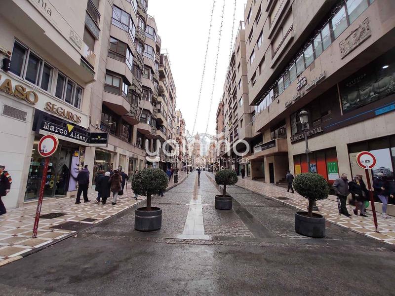 Foto 247140d4-46c7-41ed-9bc1-63004d30b629. Miete büro in San Ildefonso - Catedral Jaén