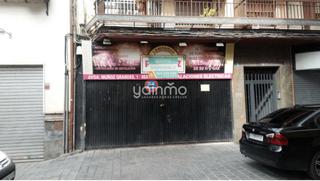 Location Local commercial  Calle adarves bajos. Local comercial de 230 m2 en san ildefonso de jaén