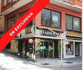 Lloguer Oficina  Plaza de la constitucin. Se alquila local de 175 m2 en la plaza de la constitucin de ja