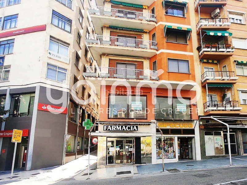 Foto e343af19-b99e-4cb7-8988-c10b40e23f51. Miete büro in San Ildefonso - Catedral Jaén