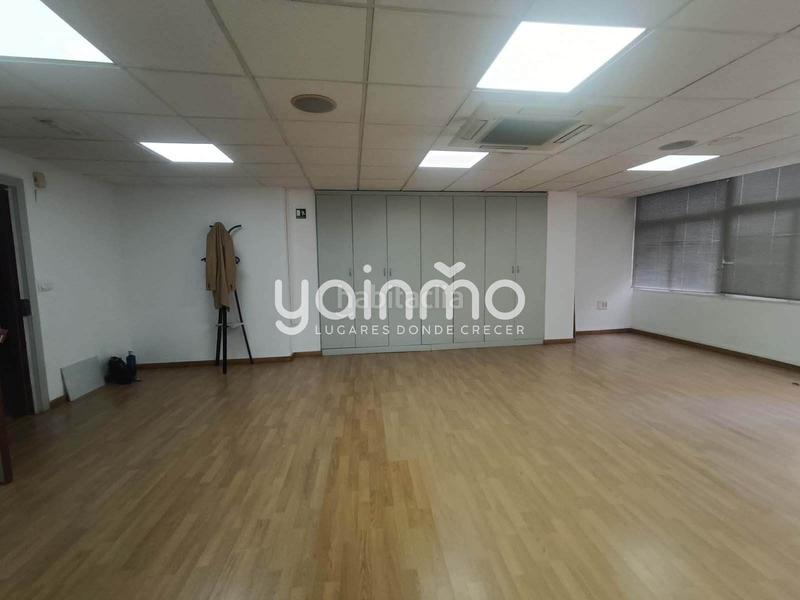Foto b6f17996-9e00-4050-8341-069b51cb3555. Location bureau dans Hospital Jaén