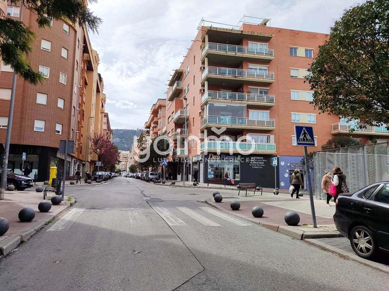 Foto 4c02c2f0-e1db-4824-9a43-19dca310f8eb. Local comercial a Renfe - Bulevar 1ª y 2ª Fase Jaén
