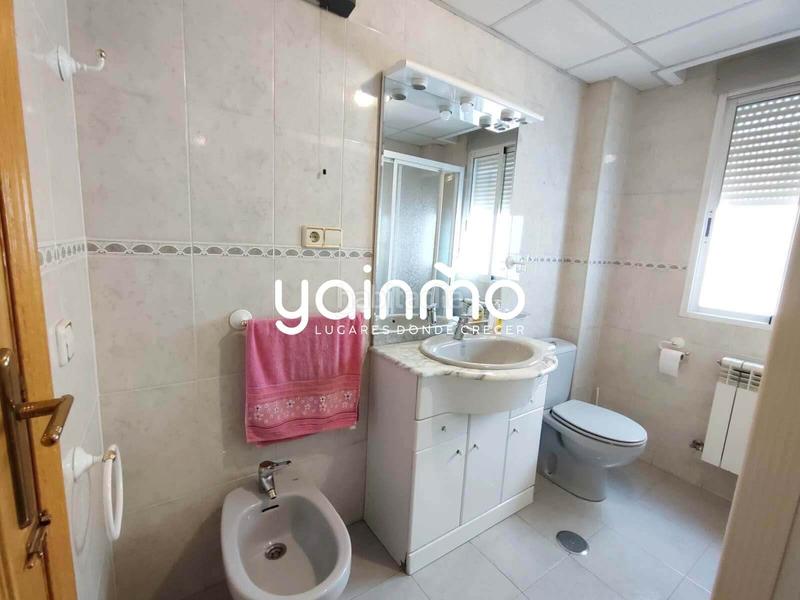 Foto db08ae0b-c440-457d-abcd-ee6fe4b1ca8b. Casa ¡no pierdas la oportunidad de adquirir esta hermosa casa ! en Jaén