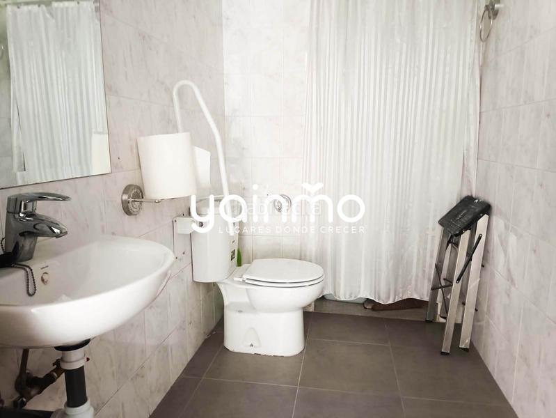 Foto 621a81f3-fe43-48f4-8020-0f94b6751d73. Rent business premise in Hospital Jaén