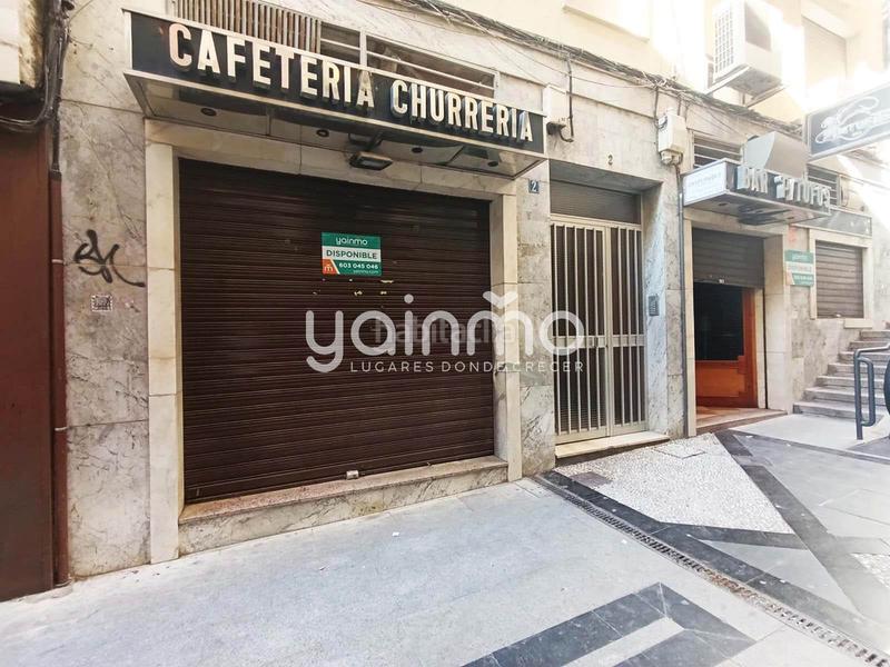 Foto b1f0cd97-8854-48d8-86c0-60900fd17da5. Local comercial a Avda de Madrid - Pº de la Estación Jaén