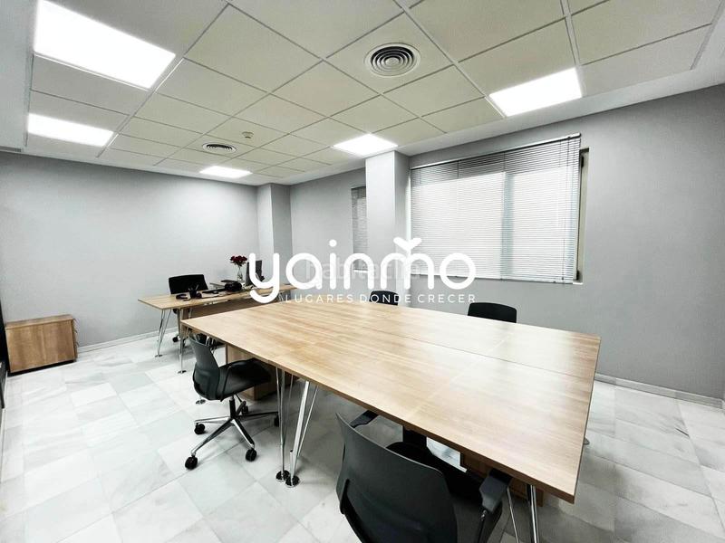 Foto 0301a035-a522-4fd7-a608-e2606564c09d. Office space in calle esteban ramírez martínez 2 in Jaén