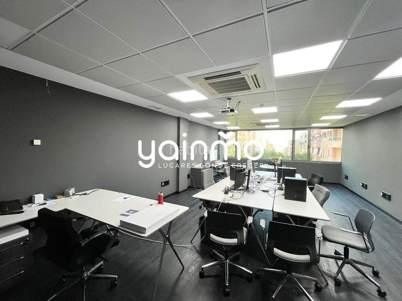 Foto 07c65e45-4f98-4a40-bf62-3cb5d0b9698b. Office space in calle esteban ramírez martínez 2 in Jaén