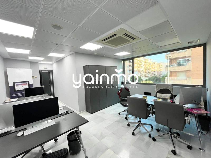 Foto ecc66590-9513-43b6-b05f-86e06ee1c0cd. Office space in calle esteban ramírez martínez 2 in Jaén