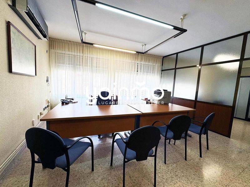 Foto 64dd0029-2e71-457a-bf2d-4b685b45cd77. Location bureau dans San Bartolomé - Millán de Priego Jaén