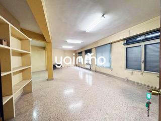 Oficina a San Bartolomé - Millán de Priego. Se vende oficina en el centro de jaén