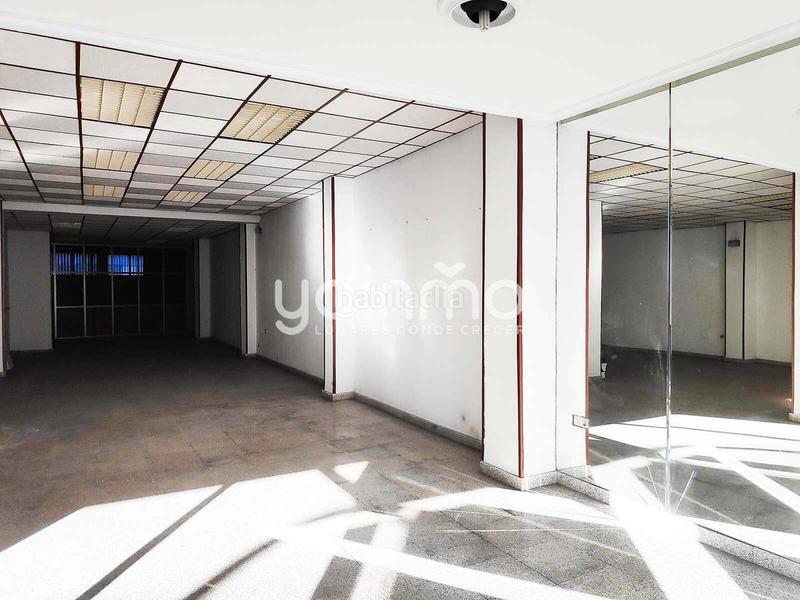 Foto d749aa38-a6ed-404e-877b-049d4d567e63. Local comercial se vende local comercial de 332 m2 en Jaén