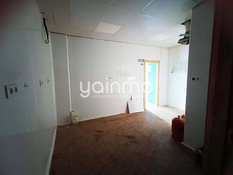 Foto eaf629bc-85c4-43c0-84e9-4b9b70911115. Rent business premise in El Valle - Universidad Jaén