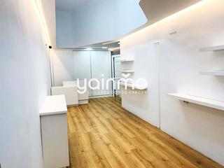 Geschäftsraum  Calle navas de tolosa. Local comercial disponible en venta en calle navas de tolosa