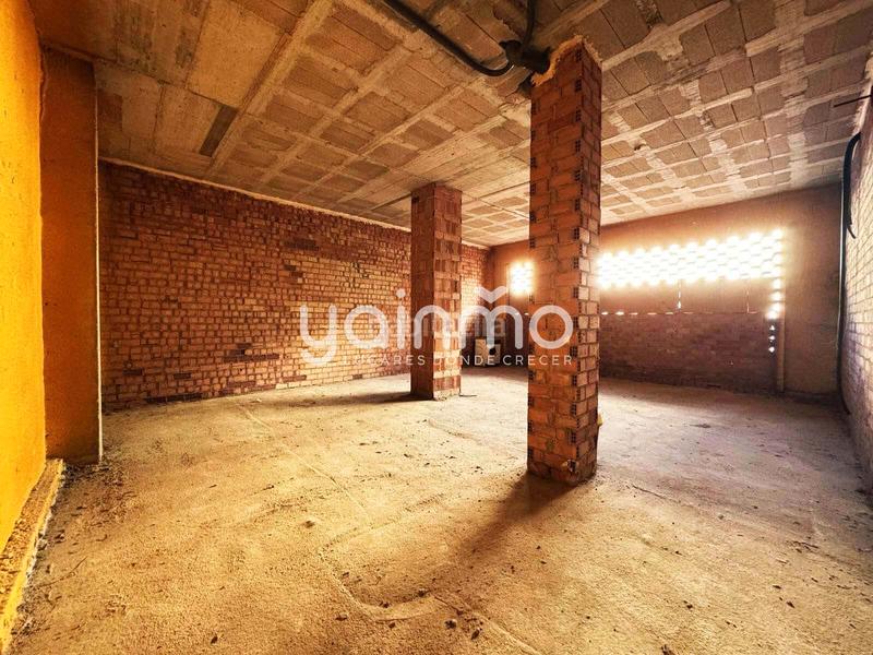 Foto 73c1bc9a-6c73-410c-a277-2adc1a5f6dc0. Location local commercial dans Renfe - Bulevar 1ª y 2ª Fase Jaén