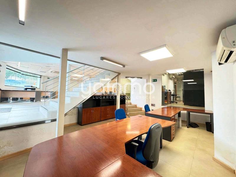 Foto 2be79393-ae52-4bcb-97c9-35eb09c30f52. Alquiler local comercial  en alquiler frente al teatro infanta leonor en Jaén