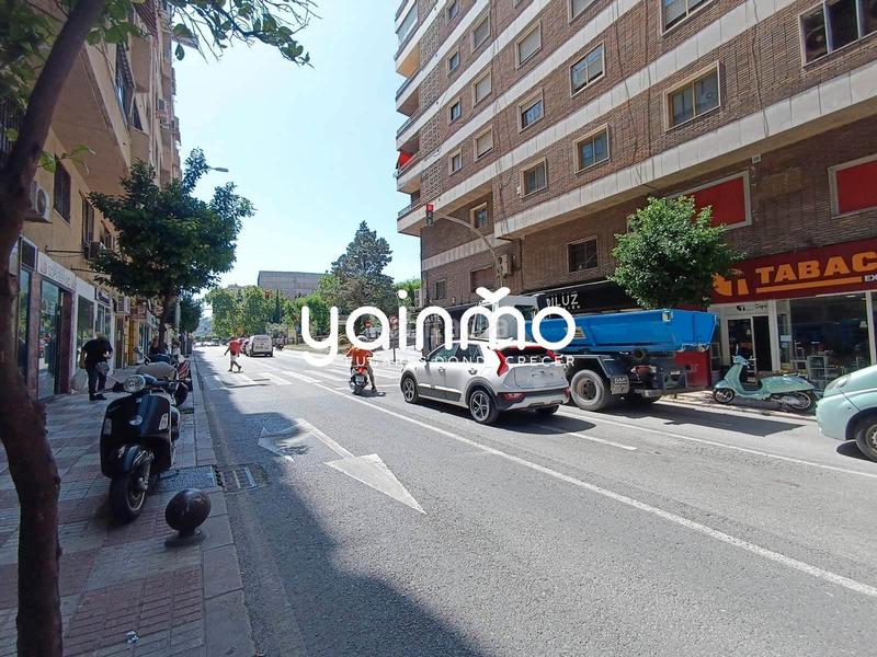 Foto fabf142c-34c5-42dd-9279-ac457774a355. Lloguer local comercial a Peñamefecit - Avda Barcelona Jaén