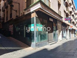 Lloguer Local Comercial a Calle san clemente 11. Se alquila local comercial de 236 m2 en calle san clemente de ja