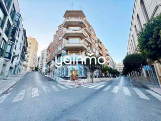Appartement à Calle Martínez Montañés 19