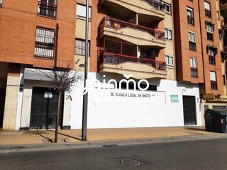 Miete Geschäftsraum  Calle doctor eduardo garcía-triviño lópez. Se alquila local de 158 m2 en alquiler en el bulevar