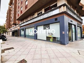 Location Local commercial  Paseo de españa. Se alquila local comercial de 263 m2 en el bulevar