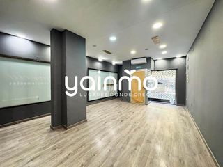 Lloguer Local Comercial  Calle navas de tolosa. Se alquila local en el centro de jaén