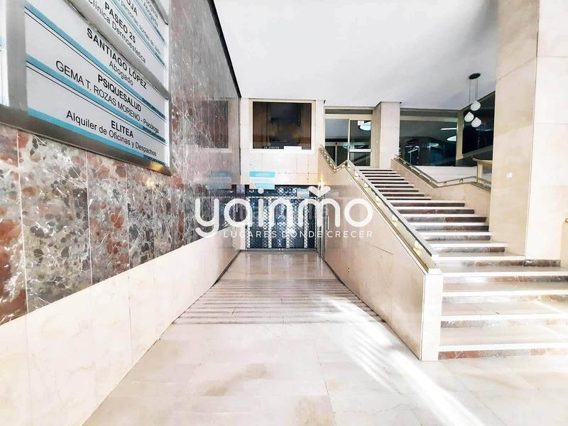 Foto deddc495-e054-4bd1-81e9-28428f798c6d. Location local commercial dans paseo de la estación 25y dans Jaén