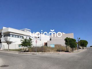 Wohngrundstück in Valdeastillas - Fuentezuelas. Venta de tres magníficas parcelas de uso residencial en las fuen