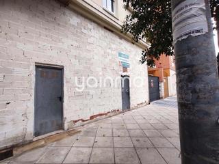 Lloguer Local Comercial  Calle de castilla-la mancha. Se alquila local en bruto de 50 m2 en el bulevar