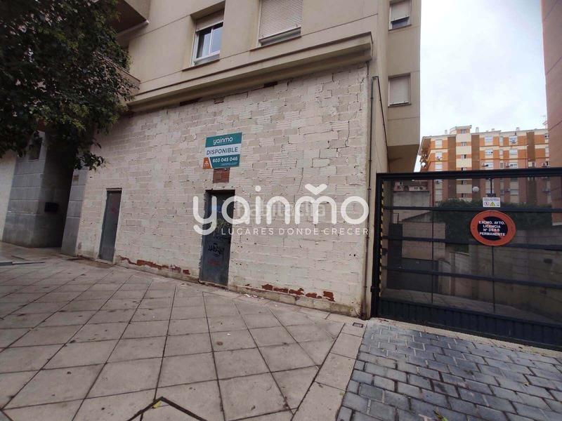 Foto f1b18119-dc7c-497f-a0f7-ebabd2ff93c5. Location local commercial dans Renfe - Bulevar 1ª y 2ª Fase Jaén