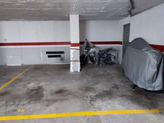 Aparcament cotxe a Carrer de narcís macià i domènech 11