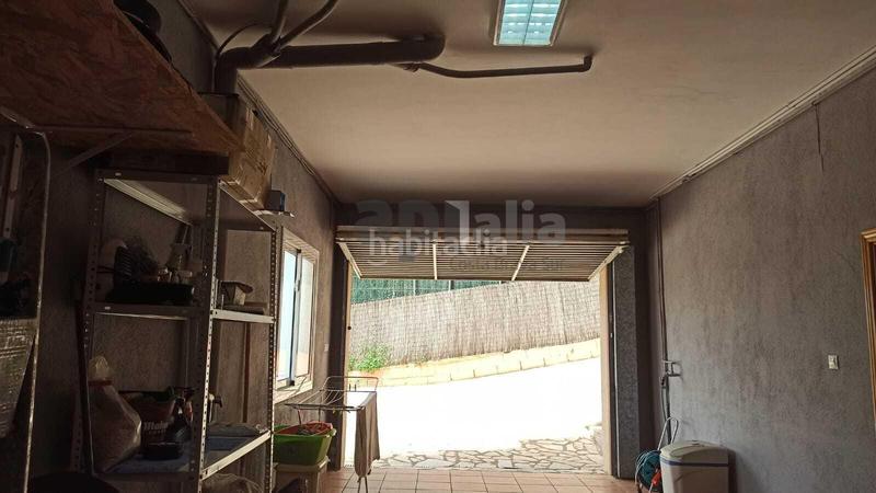 Foto 4e96568b-6a01-46c0-a008-078cd511a7b8. Casa amb xemeneia aparcament a Aiguaviva Parc Vidreres