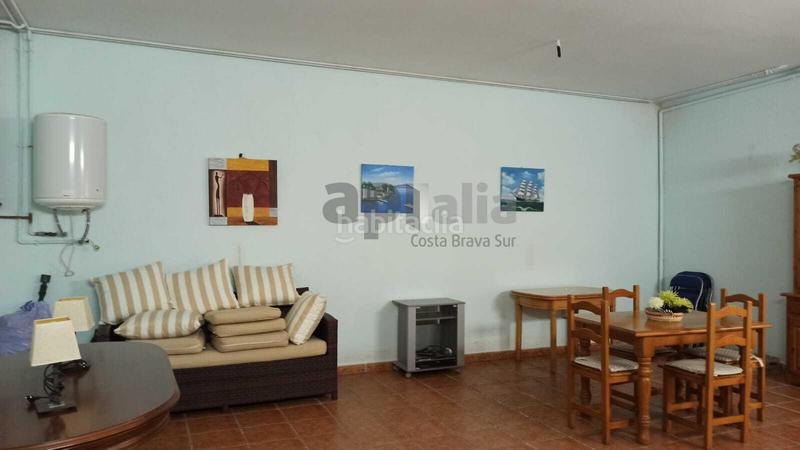 Foto 6ba39357-60f9-4e4d-bb9b-85c6e0a8611d. Casa amb xemeneia aparcament a Aiguaviva Parc Vidreres