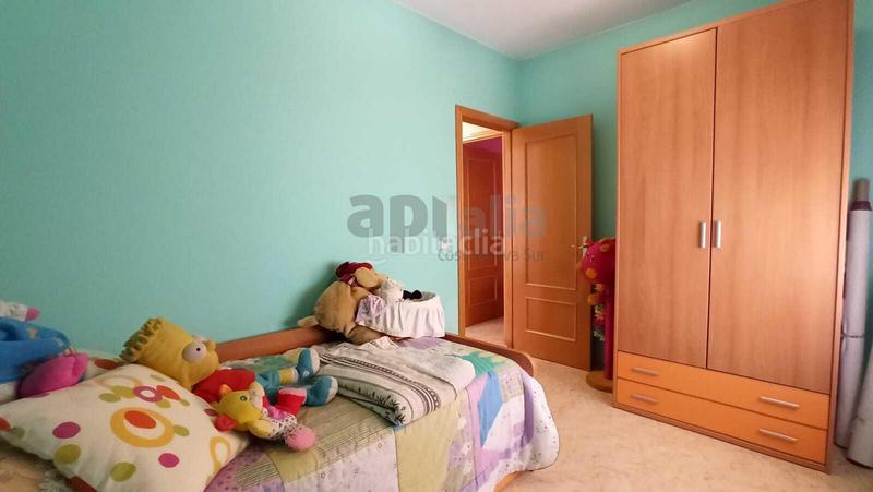 Foto b06fdc72-9ab7-4e85-b77a-89333f1dda11. Casa amb xemeneia aparcament a Aiguaviva Parc Vidreres