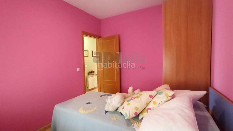 Foto ffccb590-b337-4a74-92ad-2f60cbcee5d3. Casa amb xemeneia aparcament a Aiguaviva Parc Vidreres