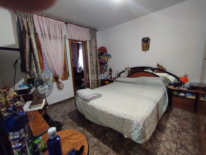 Foto 17bf0019-1cfb-41fc-b714-50e2e7102a48. Casa amb xemeneia aparcament piscina a Aiguaviva Parc Vidreres