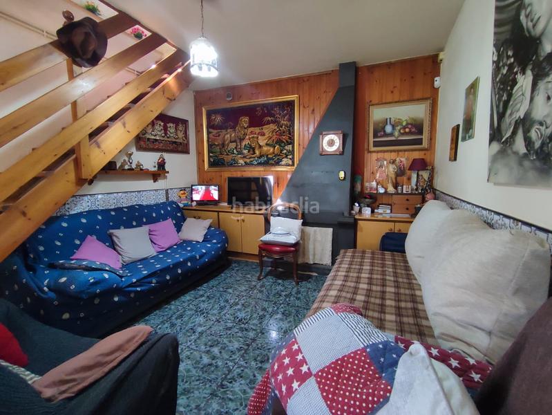 Foto 5e605960-64a2-476f-8185-76e931c92013. Casa amb xemeneia aparcament piscina a Aiguaviva Parc Vidreres