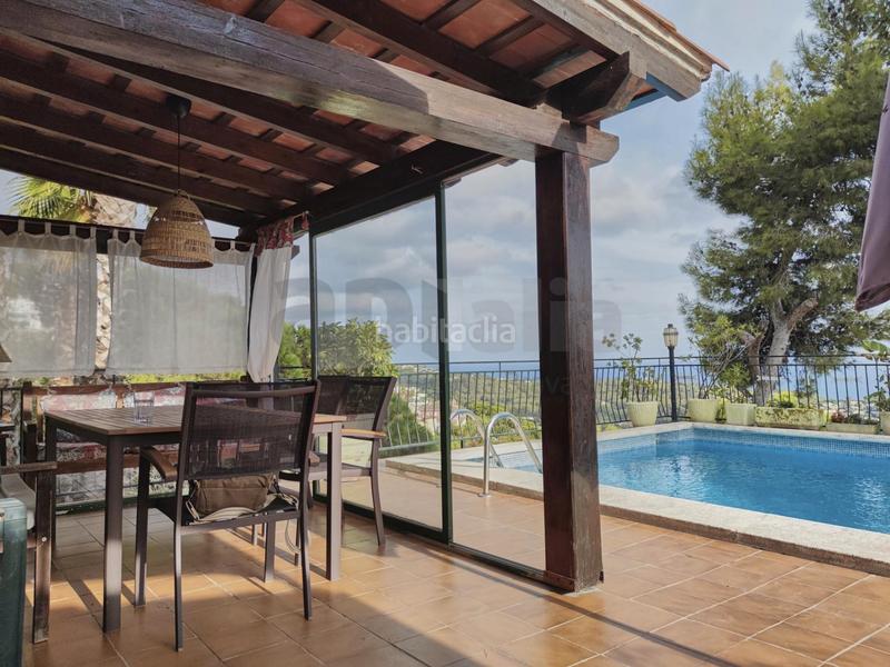 Foto 35d22666-630d-458b-8b73-3b0a0d7e9fb3. Maison avec cheminée chauffage parking piscine dans Lloret de Mar