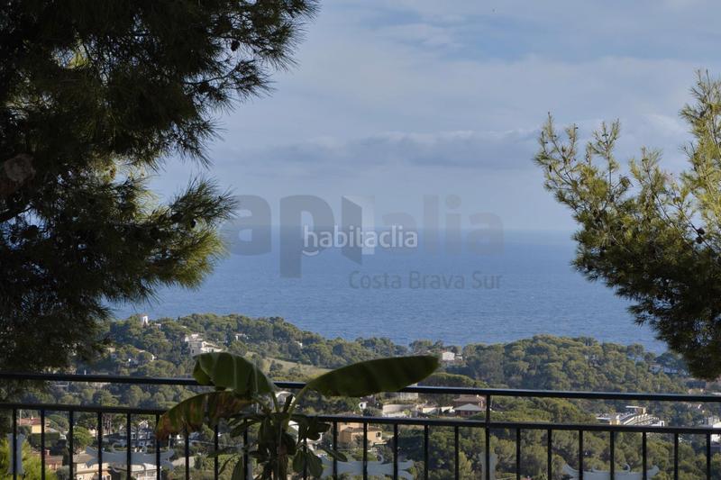 Foto 68124291-d3e2-47fb-a4a4-9a4f30dd2c82. Maison avec cheminée chauffage parking piscine dans Lloret de Mar